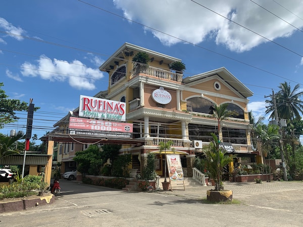 Rufina'S Leisure Center