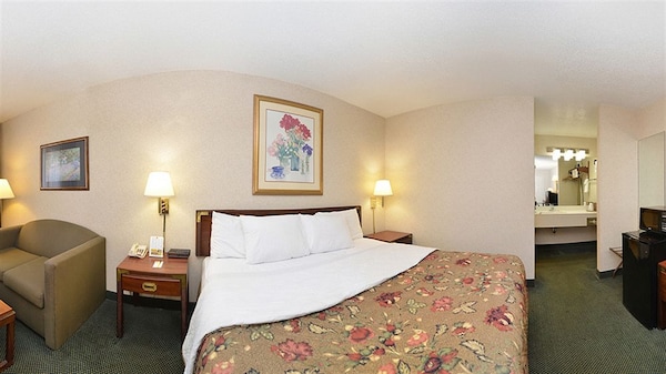 Nashville Hotels In Mt. Juliet, TN  Holiday Inn Express® & Suites