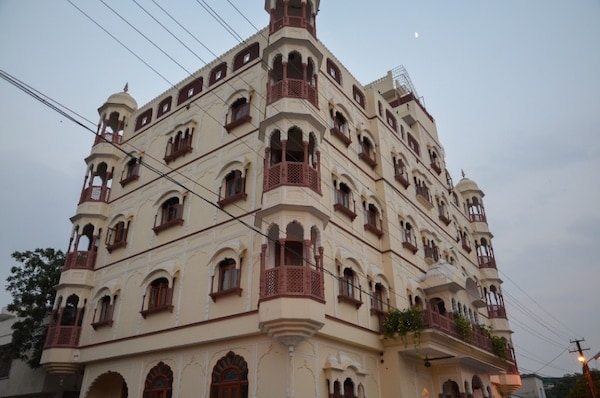 Pearl Palace Heritage