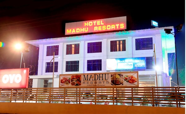 Madhu Resorts