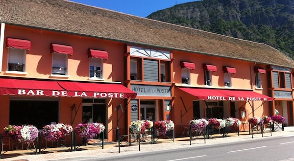 Hotel De La Poste