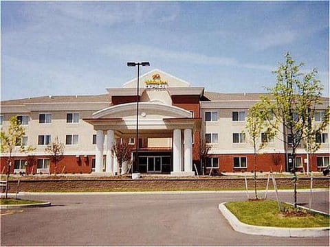 Holiday Inn Express Rochester NE - Irondequoit