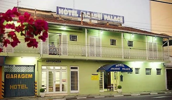 Hotel Jacarei Palace