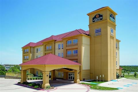 La Quinta Inn & Suites Fort Worth - Lake Worth