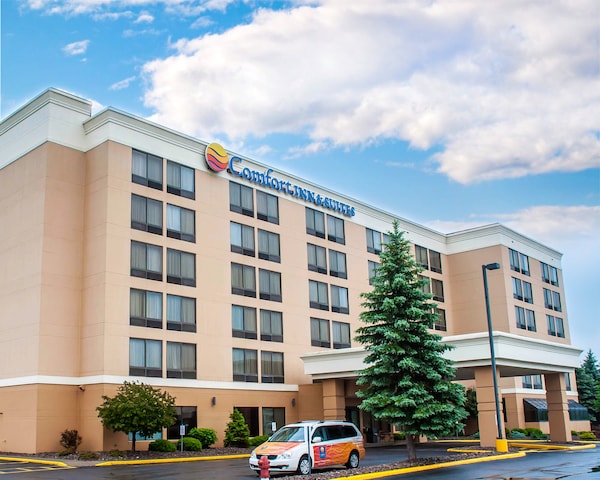 Comfort Inn & Suites Watertown - 1000 Islands