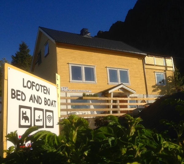 Lofoten Bed and Boat