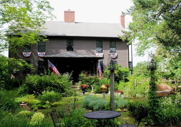 The Roseledge Country Inn & Farm Shop