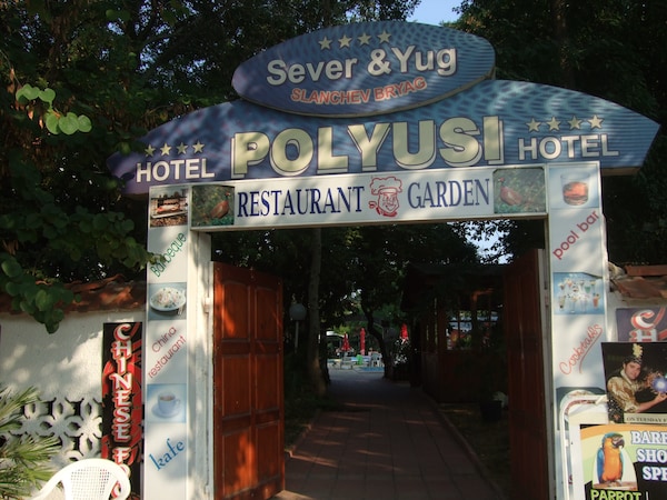 Hotel Polyusi