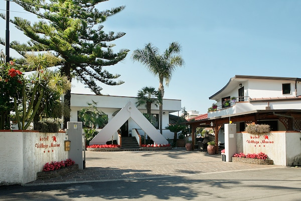 Hotel Village Marina
