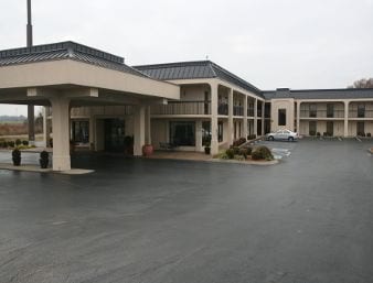 Baymont Inn & Suites Clarksville