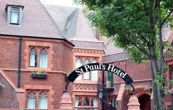 St Paul's Hotel