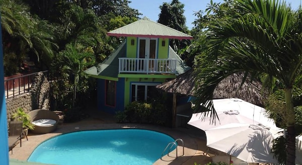 Tamarindo Village Hotel