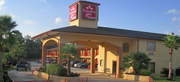 Executive Inn And Suites