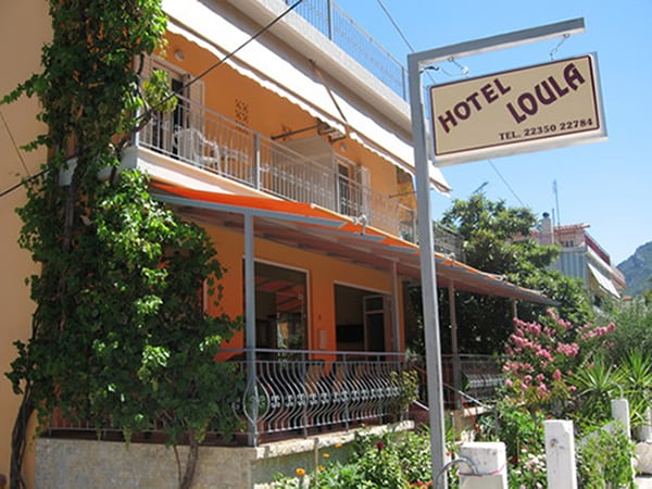 Hotel Loula Rooms and Apartments