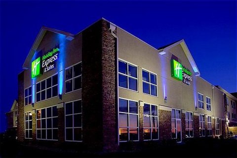 Holiday Inn Express & Suites Rapid City, An Ihg Hotel