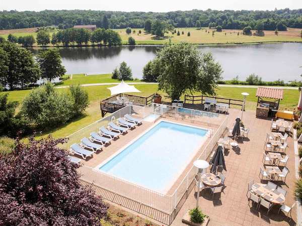 Novotel Limoges le Lac Hotel