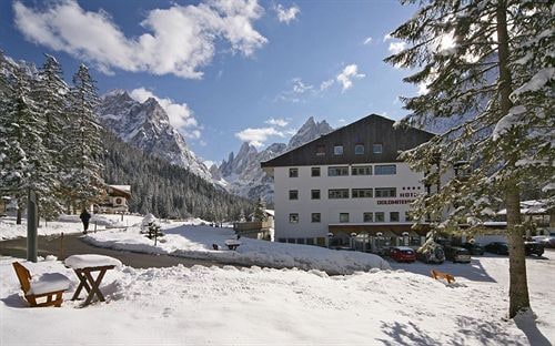 Hotel Dolomitenhof & Chalet Alte Post