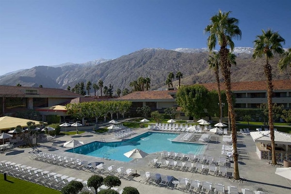 The Hilton Palm Springs Hotel