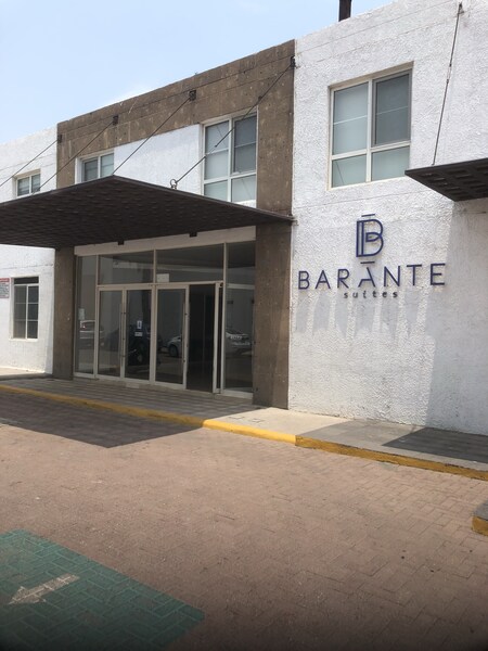 Hotel Barante Suites