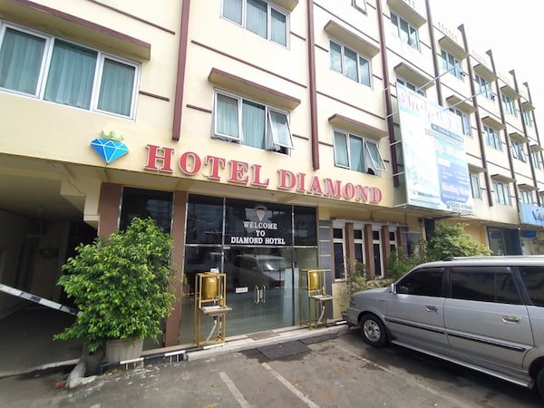 Oyo 90118 Hotel Diamond Syariah