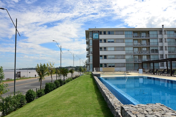 Real Colonia & Suites