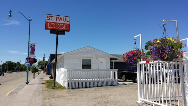 St. Paul Lodge