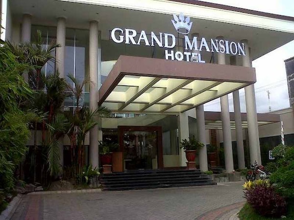 Grand Mansion Blitar
