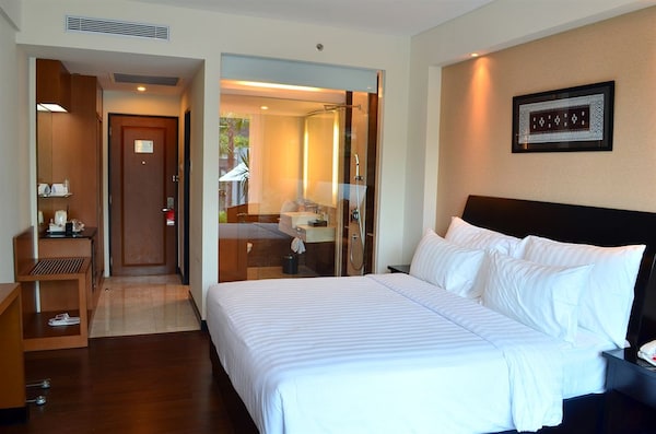 Emersia Hotel & Resort