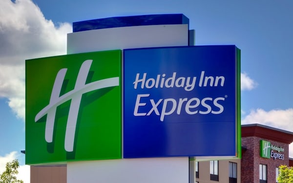 Holiday Inn Express & Suites Lancaster East - Strasburg, An Ihg Hotel