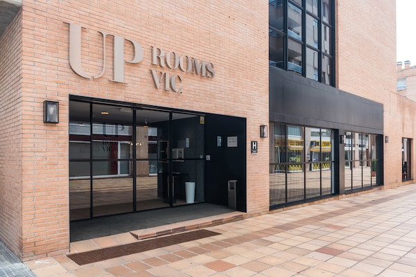 UP Rooms Vic