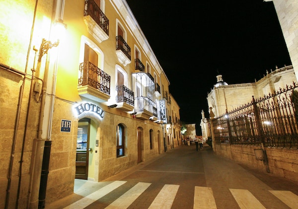 Hotel Arcos