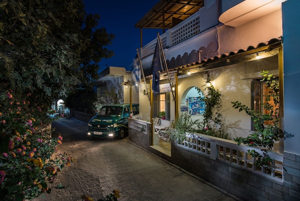 Semiramis Guesthouse