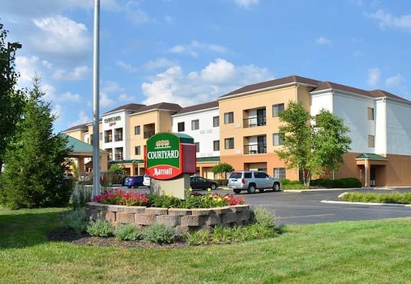Courtyard By Marriott Indianapolis South
