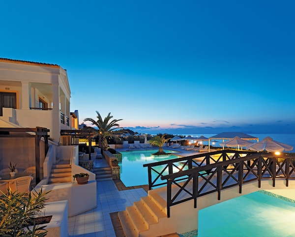 Aldemar Knossos Villas