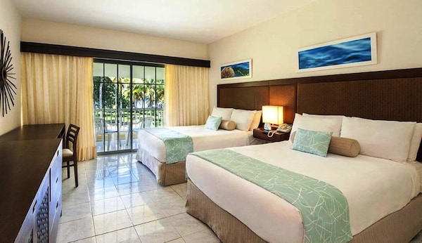 Select At Grand Paradise Samaná - All Inclusive