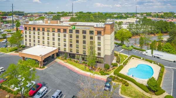 Holiday Inn Express Atlanta Galleria-Ballpark Area, an IHG Hotel