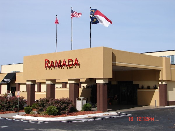 Ramada Plaza By Wyndham Charlotte South End Airport