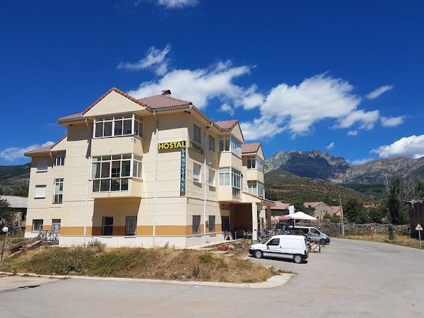 Hostal Asador La Montana