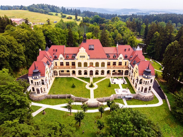 Rubezahl-Marienbad Luxury Historical Castle Hotel & Golf