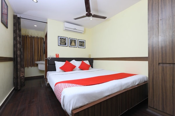 OYO 9443 Hotel Ramakrishna