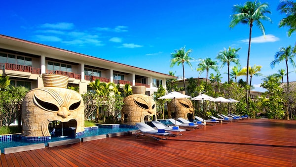 Graceland Khaolak Beach Resort- Sha Extra Plus