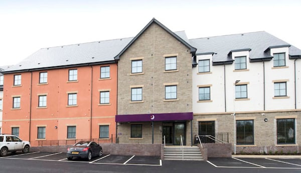 Premier Inn Monmouth hotel