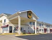 Super 8 Motel - Harrisonville