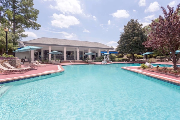 Baymont Inn & Suites Augusta Fort Gordon