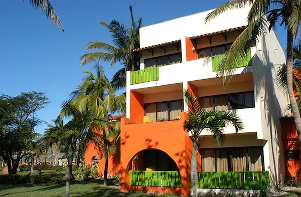 Hotel Brisas Santa Lucia