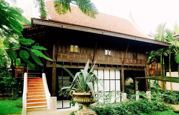 Villa Mahabhirom