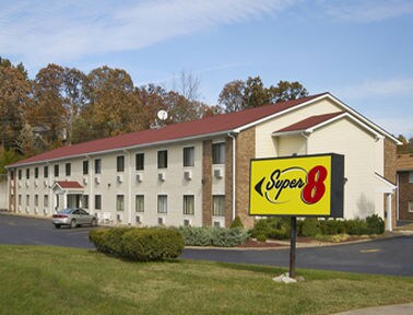 Super 8 Motel - Radcliff - Ft Knox Area