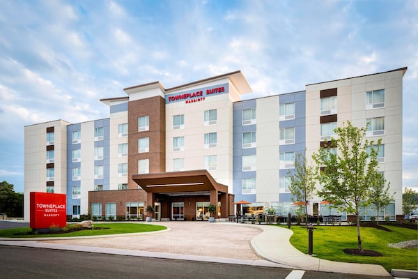 Towneplace Suites By Marriott Tampa East/i-4