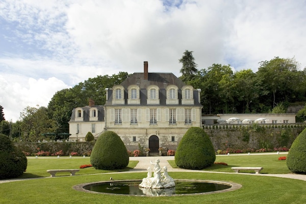 Chateau De Beaulieu