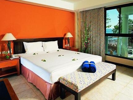Hotel By The Sea Phuket Beach Resort